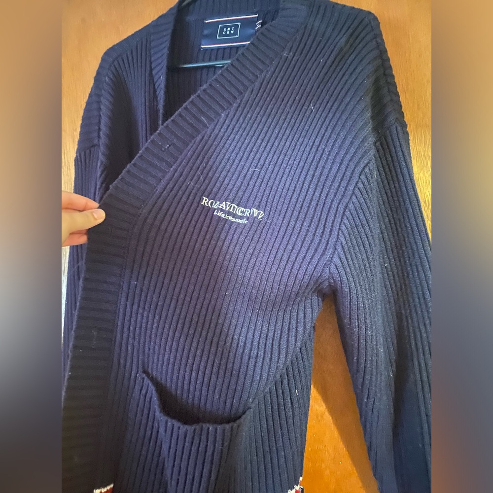 Romantic Crown Men’s size L navy cardigan